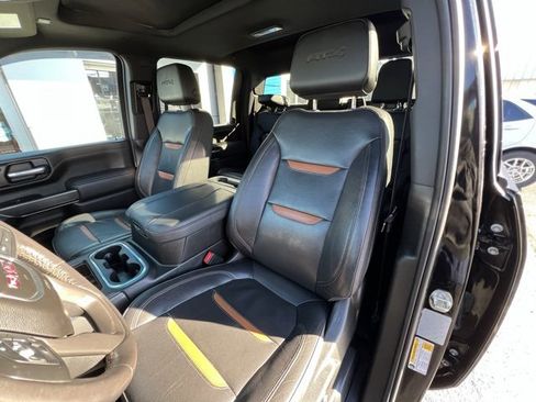 Used 2023 GMC Sierra 2500 AT4 w/ AT4 Premium Plus Package image 17