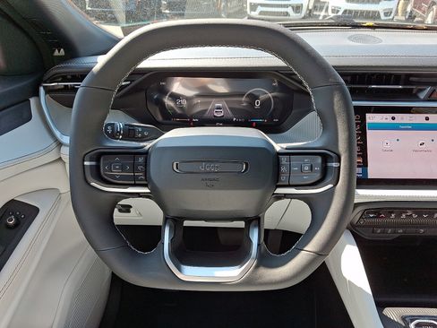 New 2026 Jeep Cherokee Limited AWD/4WD image 13