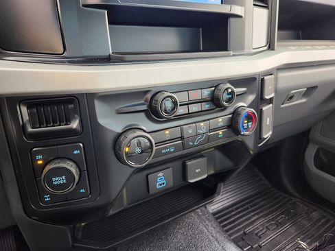 New 2026 Ford F250 XL w/ XL Off-Road Package image 16