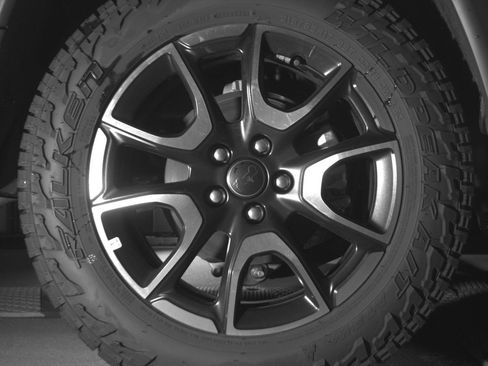 Used 2025 Jeep Compass Trailhawk image 15