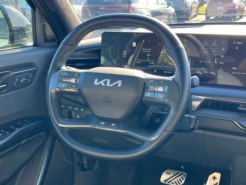 Used 2024 Kia EV9 GT-Line image 16
