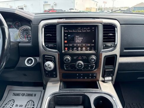 Used 2017 RAM 1500 Laramie w/ Convenience Group AWD/4WD image 18