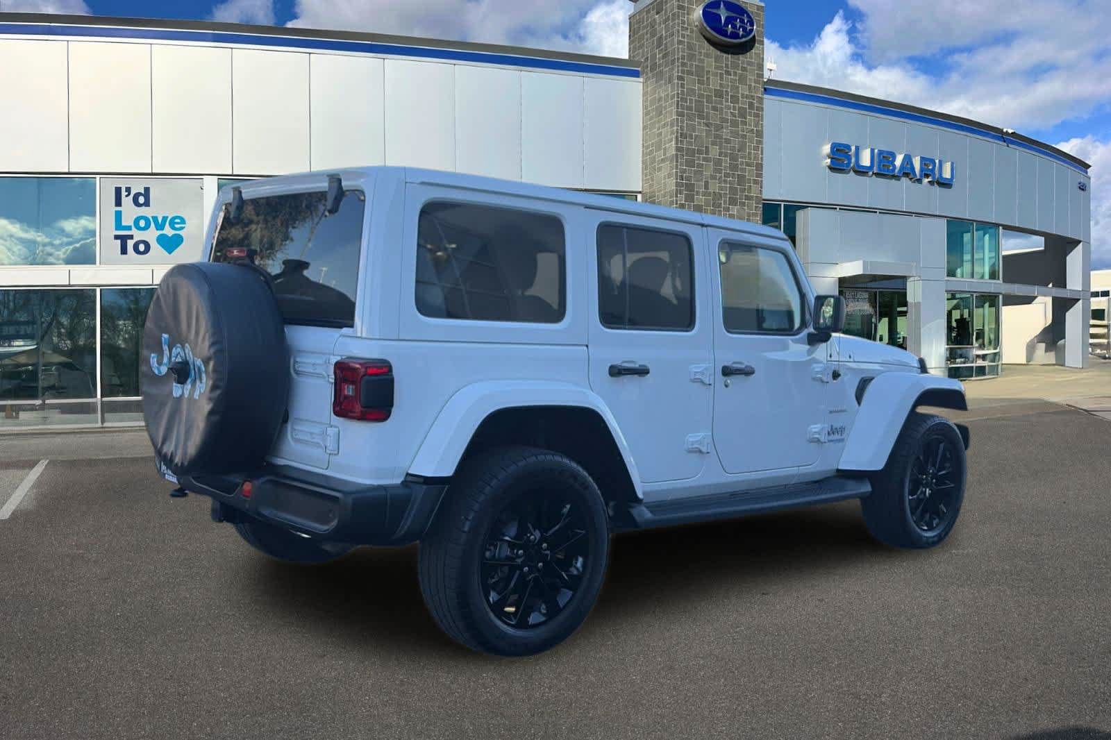 Used 2021 Jeep Wrangler Unlimited Sahara w/ Cold Weather Group AWD/4WD image 2