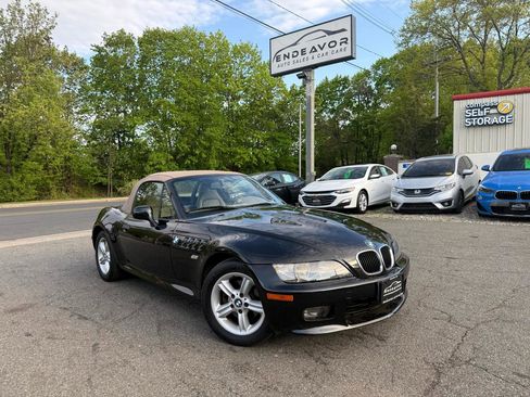 Used 2001 BMW Z3 2.5i RWD image 2