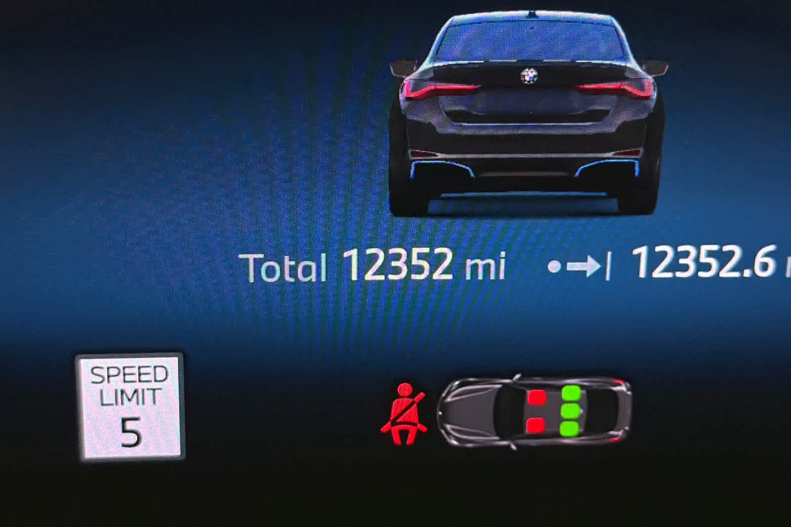 Used 2024 BMW i4 eDrive40 w/ Premium Package RWD image 25