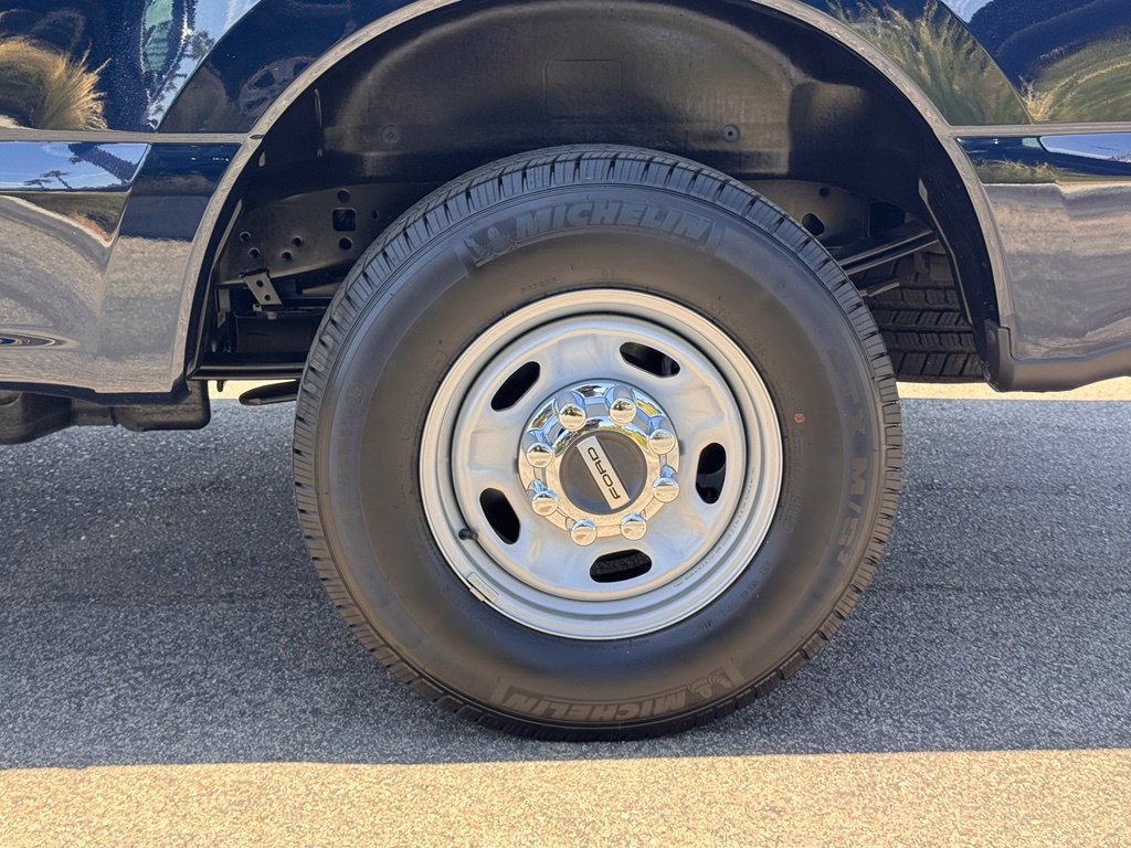 Certified 2024 Ford F250 XL w/ XL Chrome Package RWD image 14