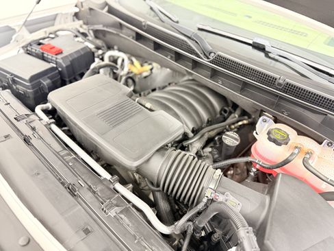 Used 2024 GMC Yukon Denali w/ Denali Reserve Package image 32