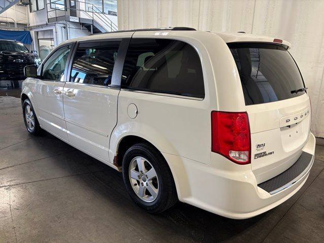 Used 2011 Dodge Grand Caravan Crew FWD image 6