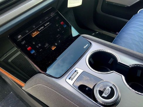 New 2026 Cadillac Vistiq Premium Luxury image 10