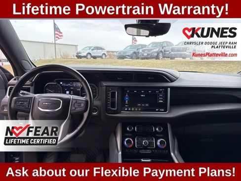 Used 2021 GMC Yukon Denali w/ Denali Premium Package AWD/4WD image 42