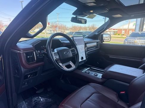 Used 2023 Ford Expedition Max Limited AWD/4WD image 11