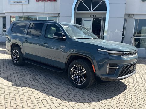 New 2026 Jeep Grand Wagoneer L 4WD w/ Premium Group I image 5