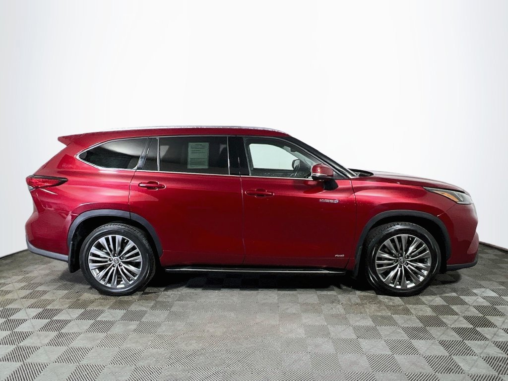 Certified 2021 Toyota Highlander Platinum AWD/4WD image 8