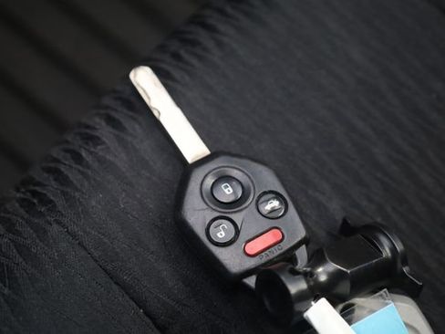 Used 2011 Subaru Outback 2.5i image 22