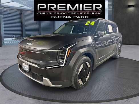 Used 2024 Kia EV9 Wind image 1