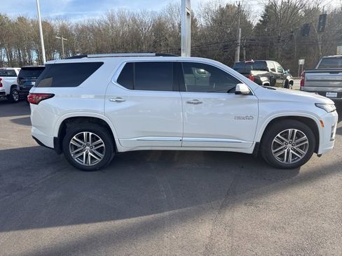 Used 2023 Chevrolet Traverse High Country w/ LPO, Floor Liner Package image 6