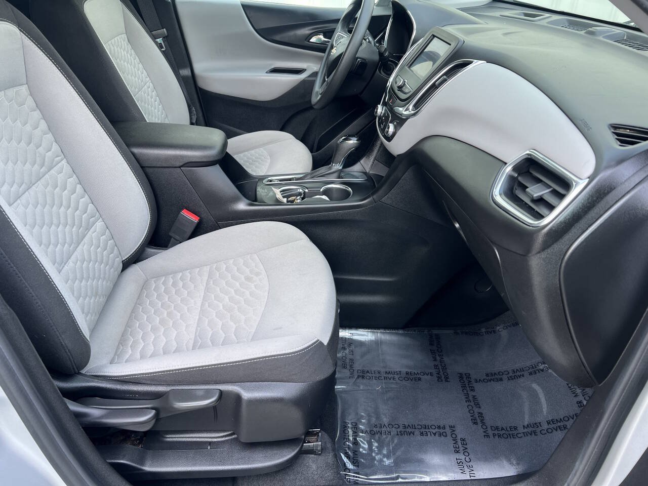 Used 2020 Chevrolet Equinox LS w/ LS Convenience Package FWD image 10