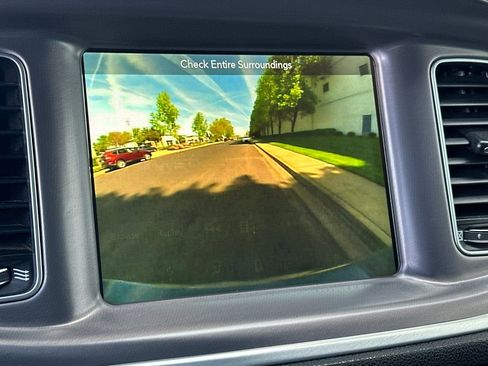 Used 2019 Dodge Charger GT image 15