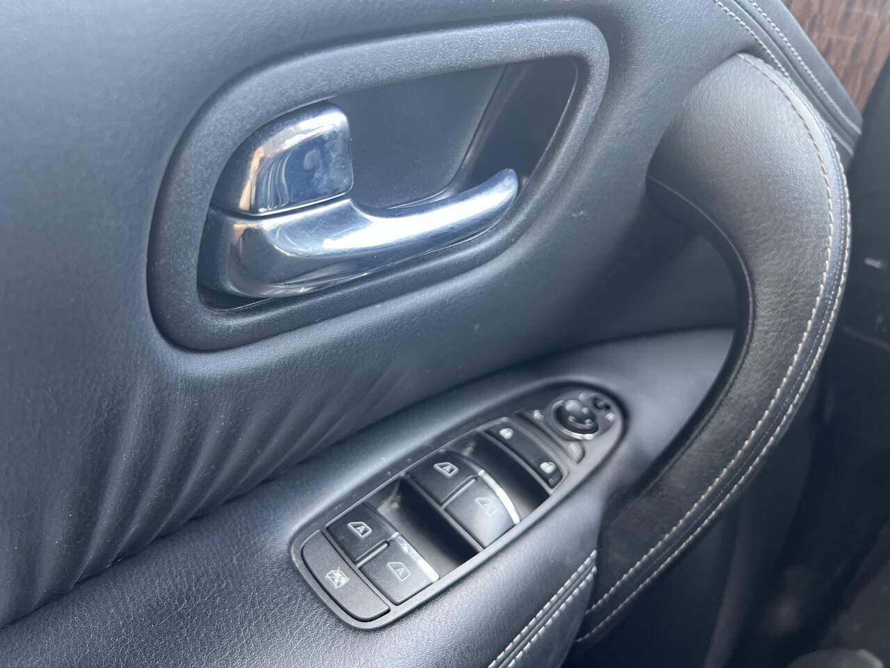 Used 2019 Nissan Armada SL w/ Premium Package RWD image 13