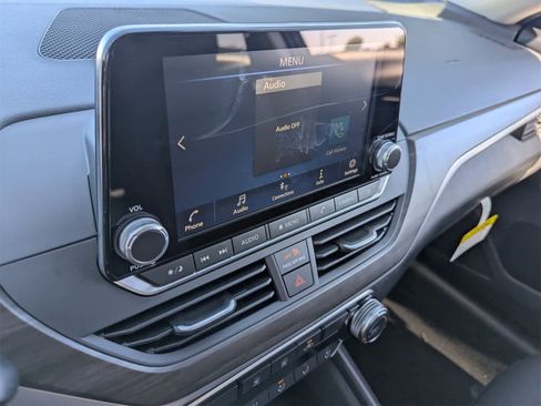 New 2025 Nissan Altima 2.5 SV image 19