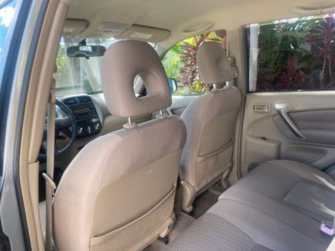 Used 2005 Toyota RAV4 2WD image 70