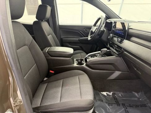 Used 2024 Chevrolet Colorado Trail Boss w/ Technology Package AWD/4WD image 21