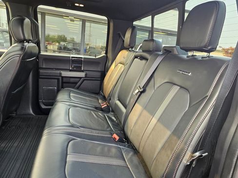 Certified 2022 Ford F450 Platinum w/ FX4 Off-Road Package image 13