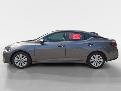Used 2025 Nissan Sentra S FWD image 2