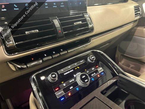 Used 2023 Lincoln Navigator L Reserve image 17