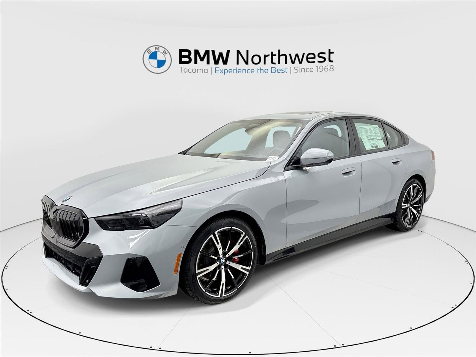 New 2026 BMW 530i w/ M Sport Package RWD image 1