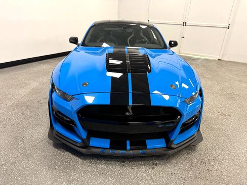 Used 2022 Ford Mustang Shelby GT500 w/ Carbon Fiber Track Pack image 3