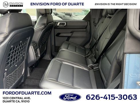 New 2025 Ford Bronco Badlands image 27