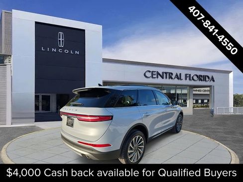 New 2026 Lincoln Corsair Reserve image 2