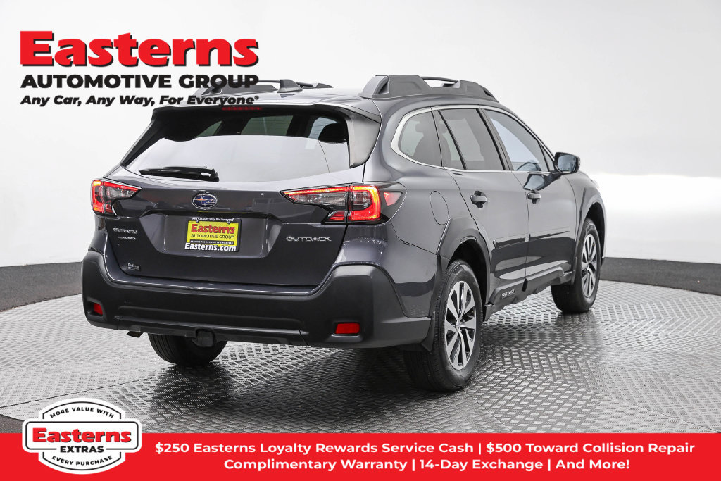 Used 2024 Subaru Outback Premium AWD/4WD image 6
