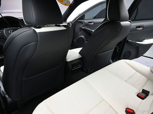 Used 2021 Lexus IS 350 F Sport image 12