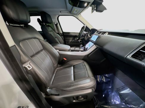 Used 2019 Land Rover Range Rover Sport SE image 22