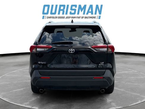 Used 2025 Toyota RAV4 LE image 5