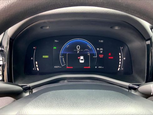 Used 2025 Toyota Camry LE w/ Convenience Package image 23