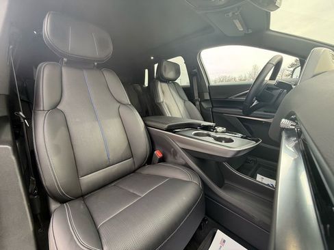 Certified 2025 Cadillac Lyriq Luxury w/ LPO, Floor Liner Package image 31