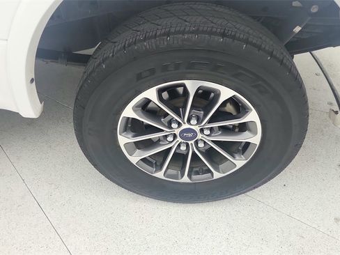 Used 2018 Ford F150 XLT w/ Equipment Group 302A Luxury image 27