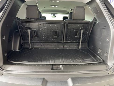 Used 2020 Chevrolet Traverse LT image 22
