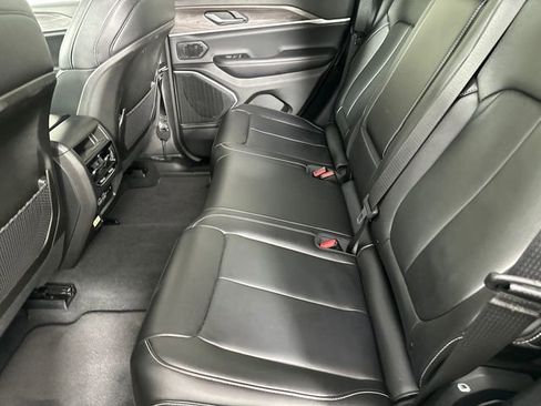 Used 2022 Jeep Grand Cherokee Limited 4xe image 17