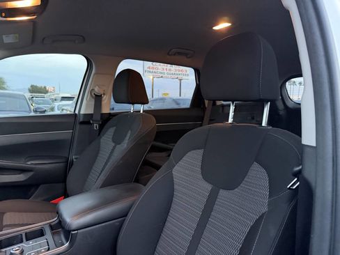 Used 2023 Kia Sorento LX image 23