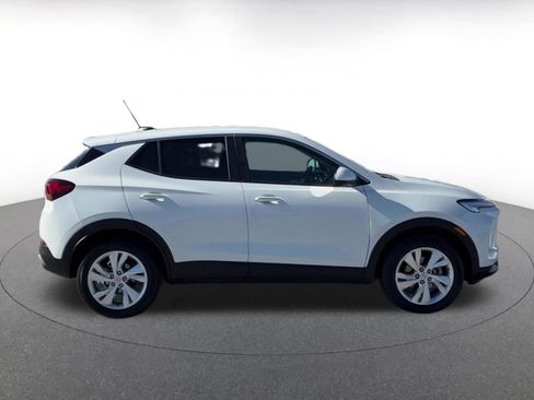 Used 2025 Buick Encore GX Preferred AWD/4WD image 15