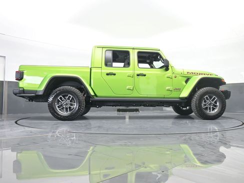 Used 2025 Jeep Gladiator Mojave image 61