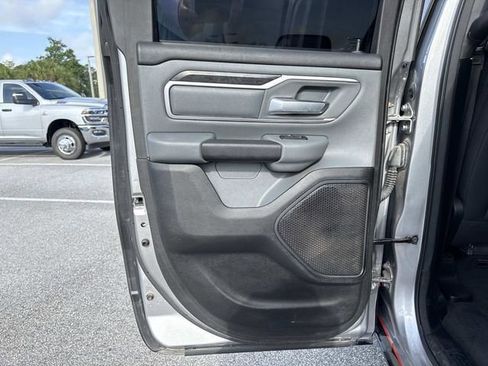 Used 2022 RAM 1500 Big Horn AWD/4WD image 9