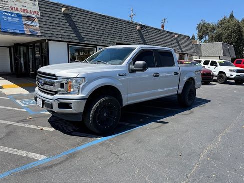 Used 2018 Ford F150 XLT AWD/4WD image 1