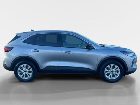 Used 2024 Ford Escape Active AWD/4WD image 7