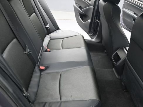 Used 2018 Honda Accord Sport image 18