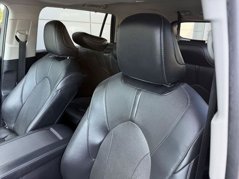 Used 2023 Toyota Highlander Limited AWD/4WD image 13